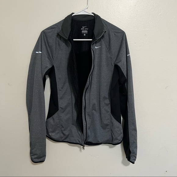 Nike zip up jacket - Picture 5 of 9